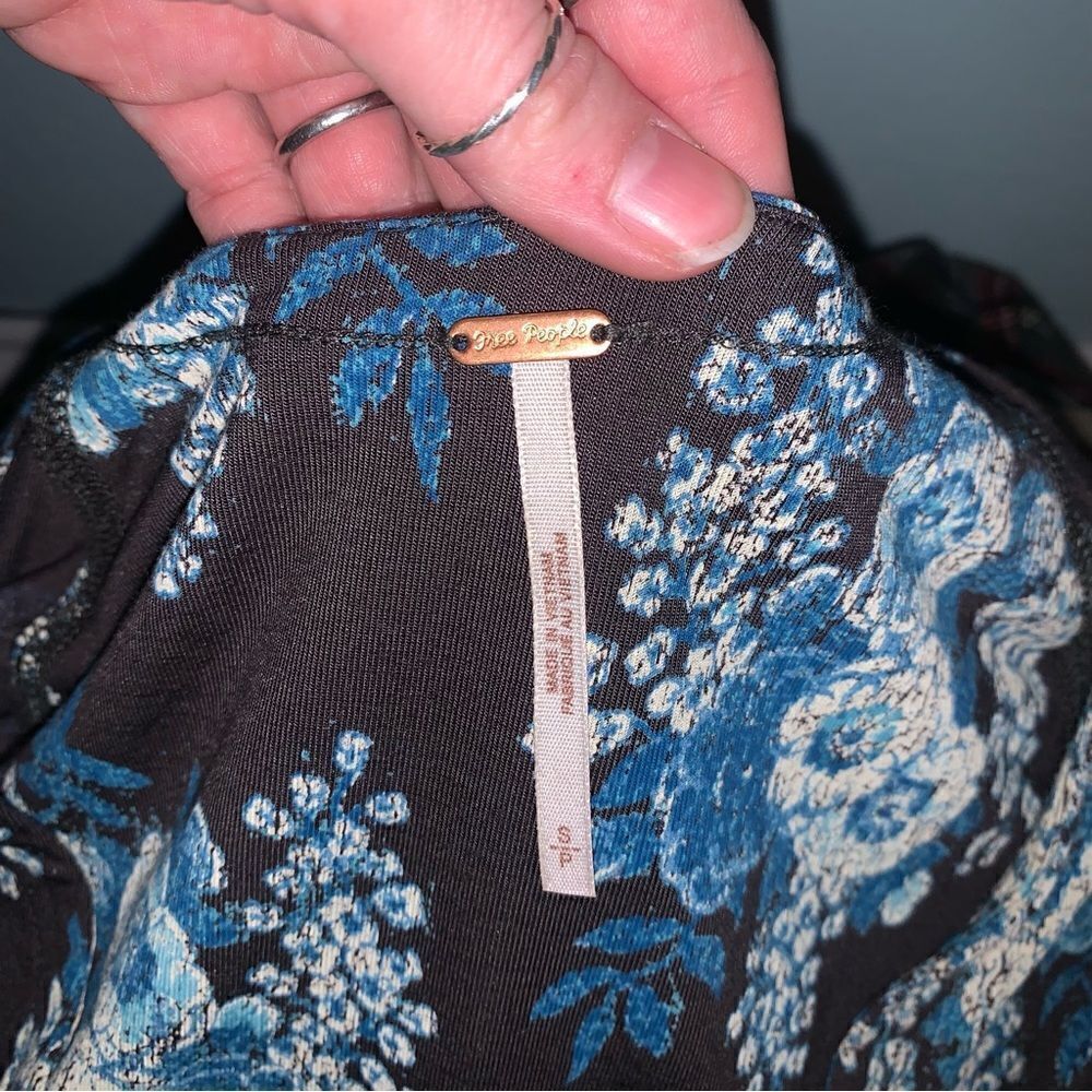 Free People Floral Tunic Size Small - Picture 2 of 5